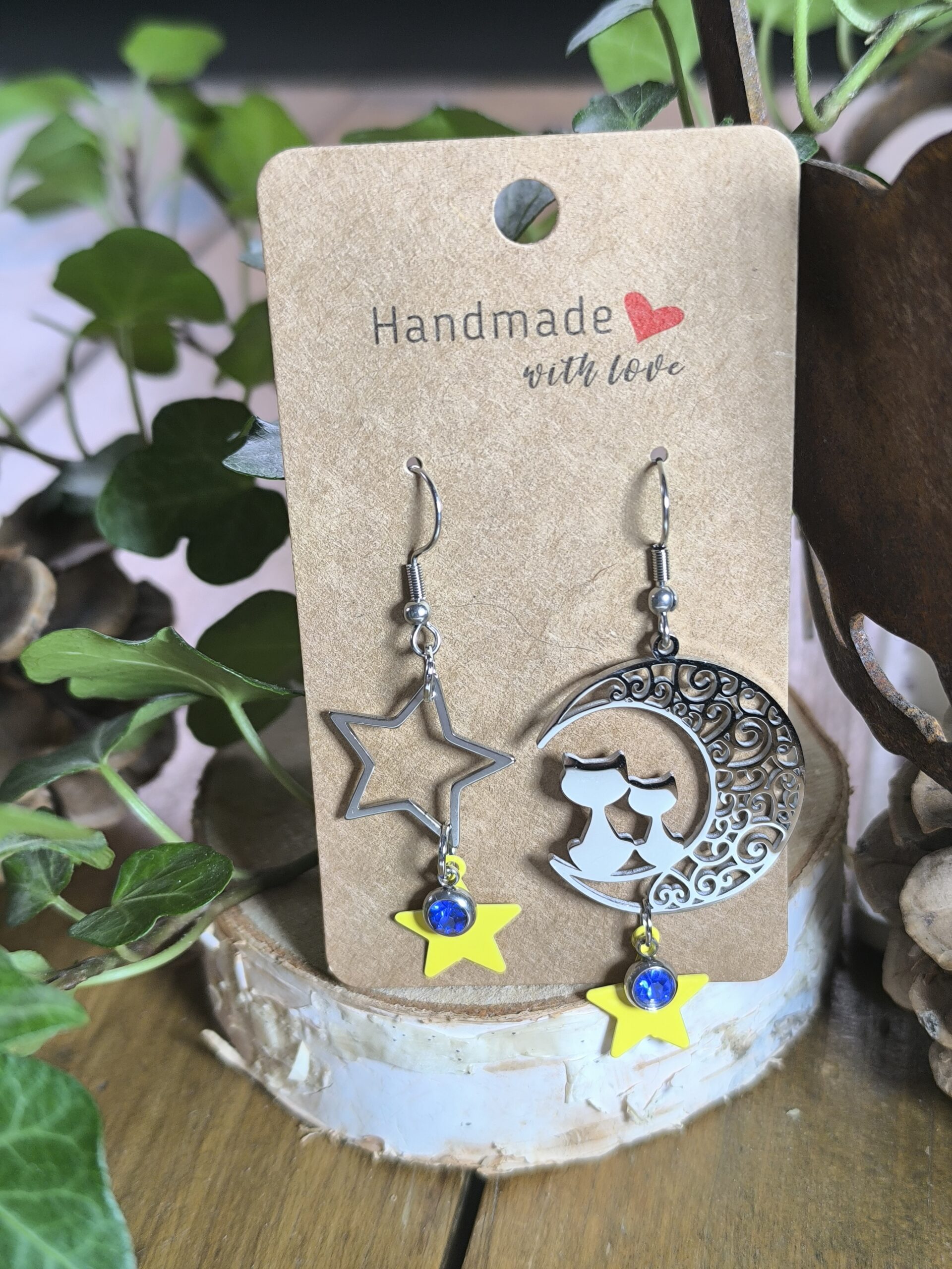Chat lune asymétrique /étoiles jaune strass bleu