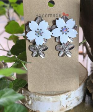Sakura pendante
