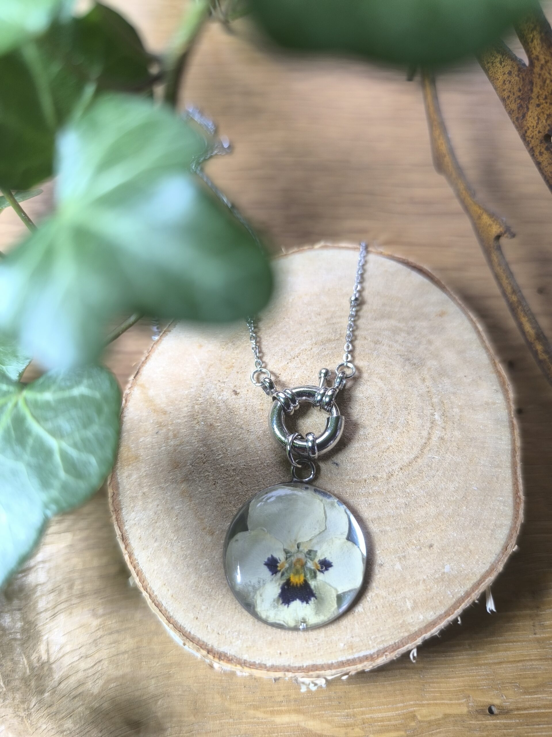 petit cercle de pensée blanc